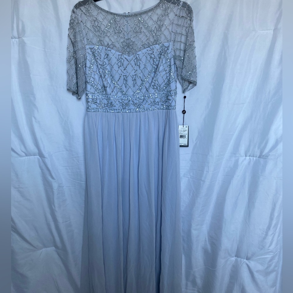 NWT Adrianna Papell Beaded Gown Size 8 - Picture 9 of 12